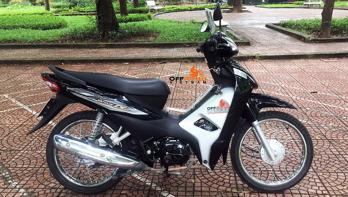 Motorbike Vietnam Tours - Motorbike Rentals: Honda step-through moped Wave Alpha 110cc.